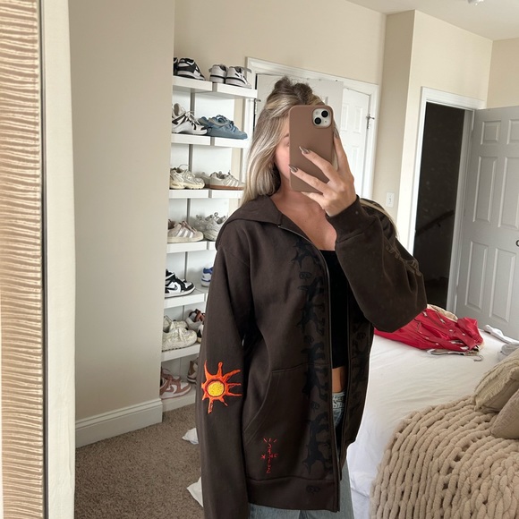 CACTUS JACK TRAVIS SCOTT REVERSE DOG ZIP UP HOODIE. WORN ONCE - Picture 1 of 6